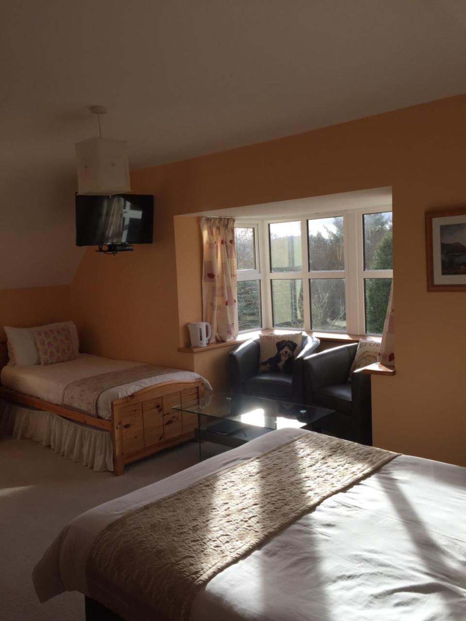 קנמארה 2 Mile Lodge מראה חיצוני תמונה